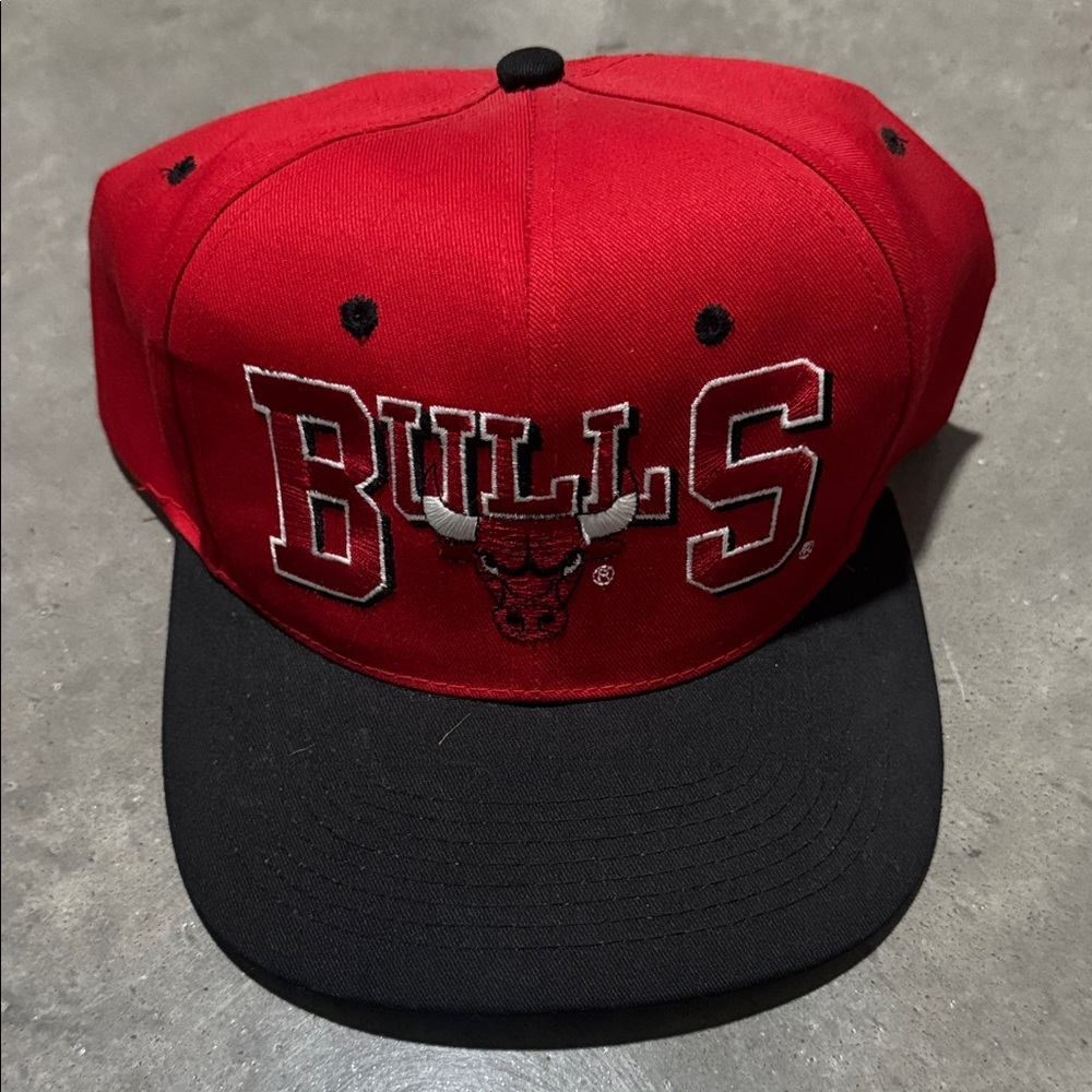 Vintage Chicago Bulls Men's SnapBack